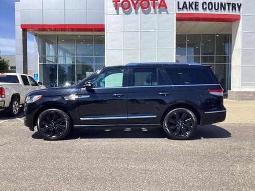 2022 Lincoln Navigator Reserve