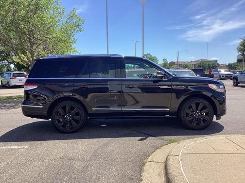 2022 Lincoln Navigator Reserve