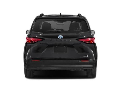 Super White 2021 Toyota Sienna LE
