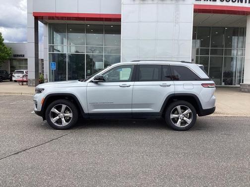 2022 Jeep Grand Cherokee Limited X