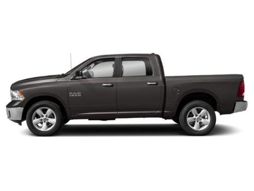 Bright White Clearcoat 2019 RAM 1500 Big Horn