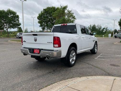 Bright White Clearcoat 2019 RAM 1500 Big Horn