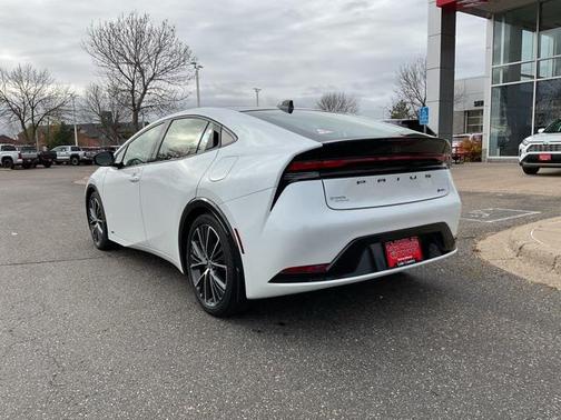 2024 Toyota Prius XLE
