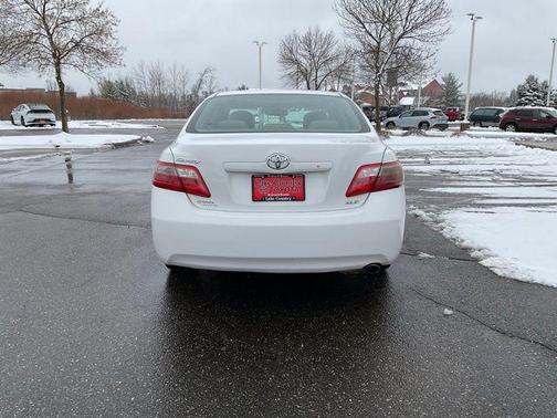 Super White 2009 Toyota Camry XLE