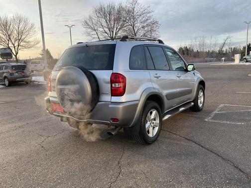 2004 Toyota RAV4 Base