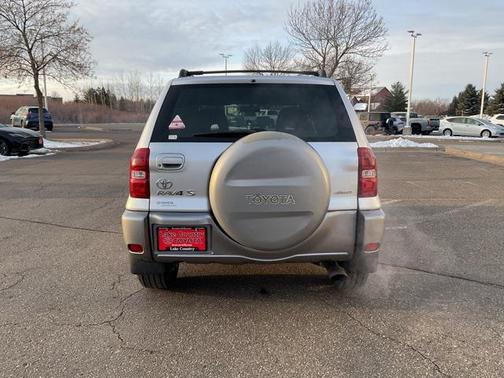2004 Toyota RAV4 Base
