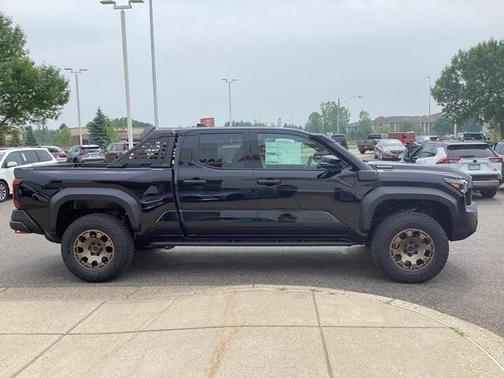 2025 Toyota Tacoma Hybrid Trailhunter