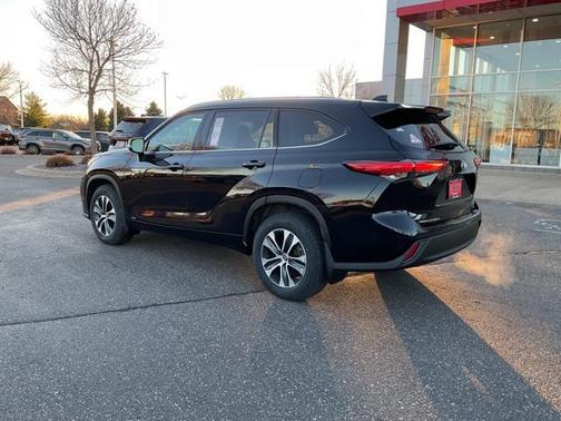 2020 Toyota Highlander Hybrid XLE