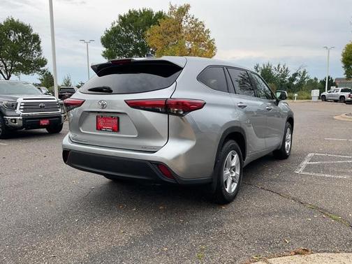 2021 Toyota Highlander LE
