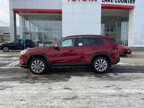 2025 Toyota RAV4 XLE Premium