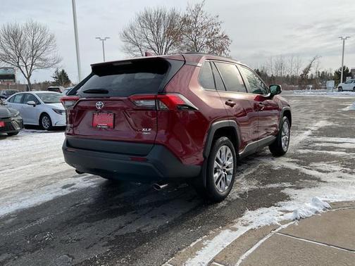 2025 Toyota RAV4 XLE Premium