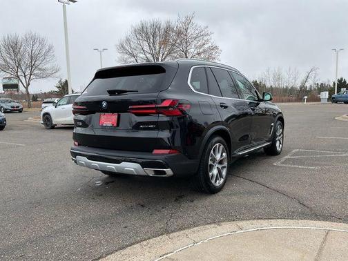Black 2026 BMW X5 xDrive40i