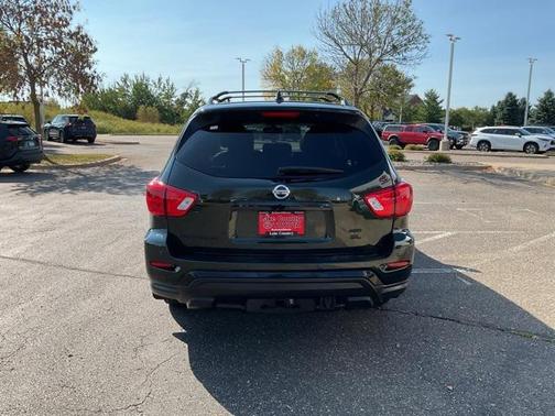 2019 Nissan Pathfinder SL