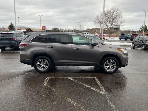 Predawn Gray Mica 2015 Toyota Highlander LE Plus