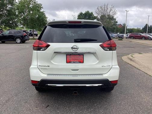2017 Nissan Rogue SL