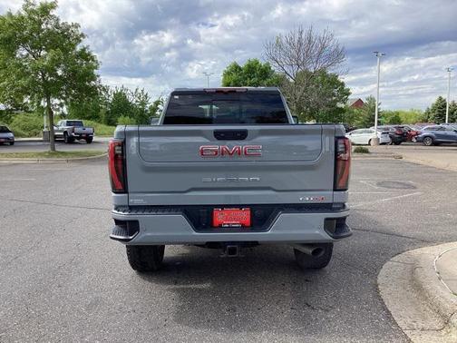 2024 GMC Sierra 2500 AT4