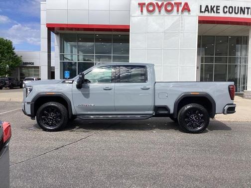 2024 GMC Sierra 2500 AT4