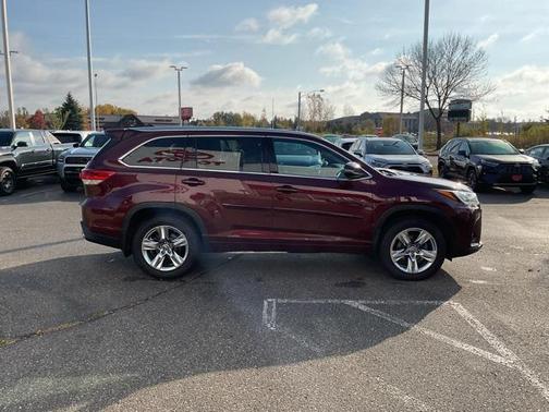 2017 Toyota Highlander Limited
