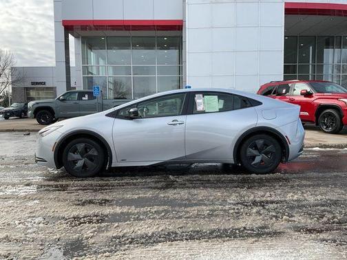2024 Toyota Prius LE