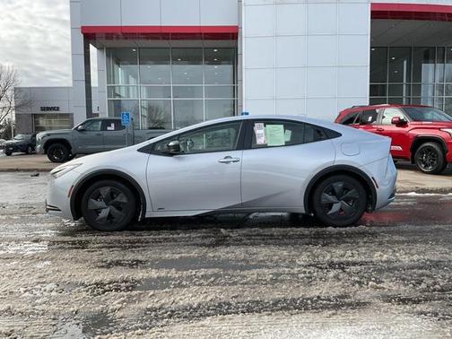 2024 Toyota Prius LE