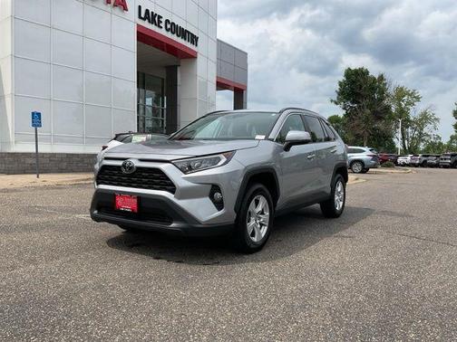 Silver Sky Metallic 2019 Toyota RAV4 XLE
