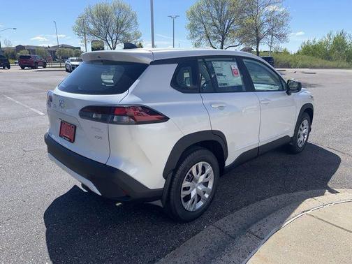 Wind Chill Pearl 2026 Toyota Corolla Cross L