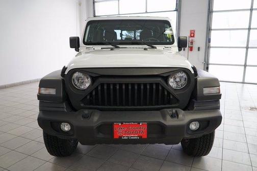 Photo 2 of 31 of 2020 Jeep Gladiator Sport
