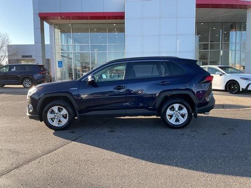 2020 Toyota RAV4 Hybrid XLE
