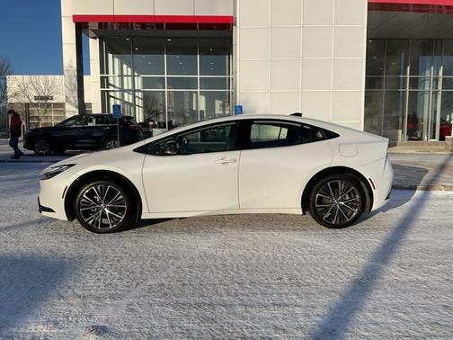 2023 Toyota Prius XLE