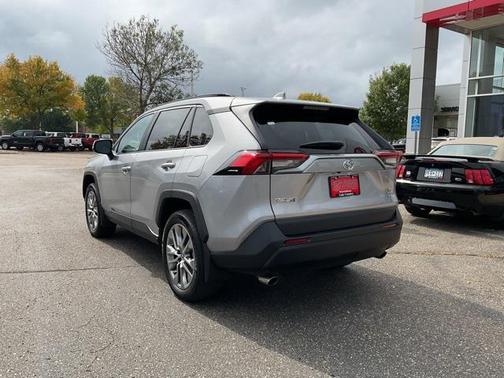 2022 Toyota RAV4 XLE Premium