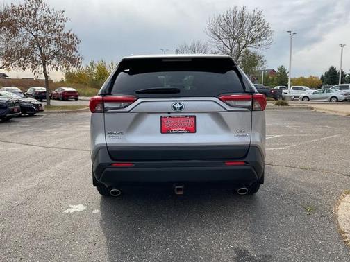 2020 Toyota RAV4 Hybrid XLE
