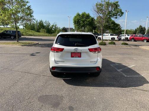 Blizzard Pearl 2018 Toyota Highlander XLE