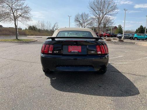 Black Clearcoat 2002 Ford Mustang GT