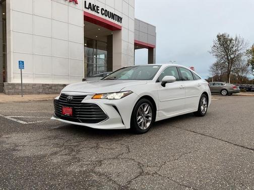 2019 Toyota Avalon XLE
