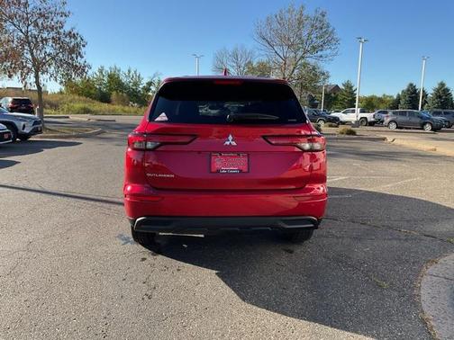 2022 Mitsubishi Outlander ES 2.5 S-AWC