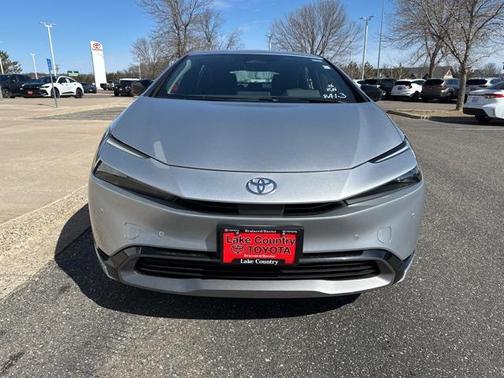 2025 Toyota Prius XLE