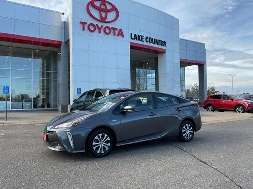 2020 Toyota Prius LE