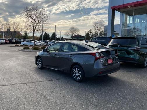2020 Toyota Prius LE