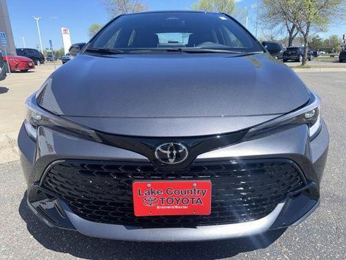 Magnetic Gray Metallic/Midnight Black Metallic 2026 Toyota Corolla SE