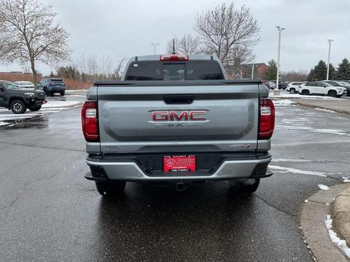 2024 GMC Canyon AT4