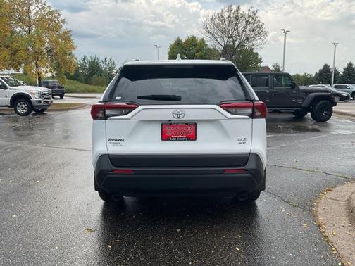 2025 Toyota RAV4 XLE