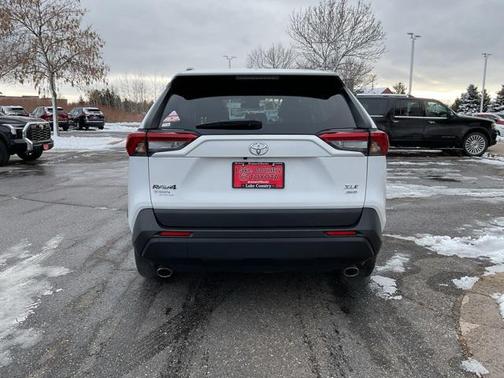 2023 Toyota RAV4 XLE