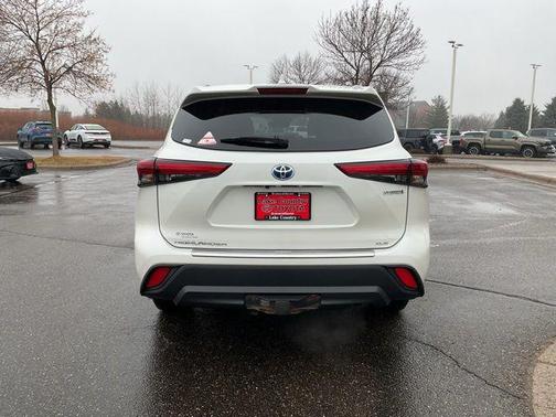 2021 Toyota Highlander Hybrid XLE