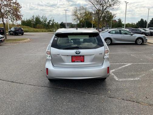2012 Toyota Prius v Two