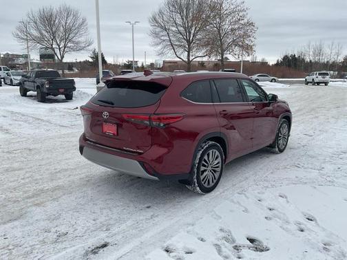 2021 Toyota Highlander Platinum