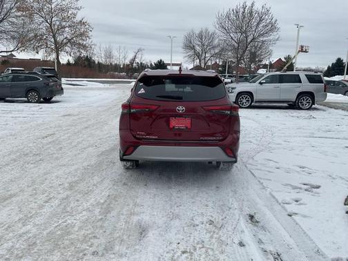 2021 Toyota Highlander Platinum
