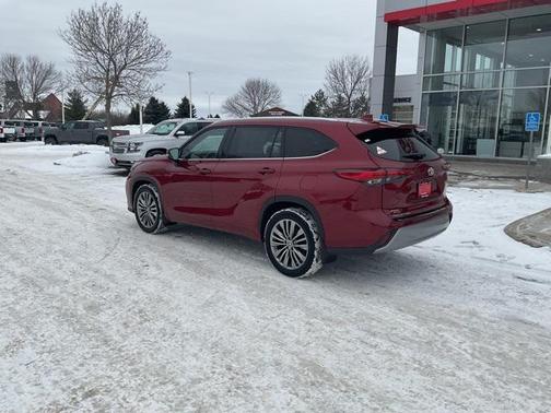 2021 Toyota Highlander Platinum