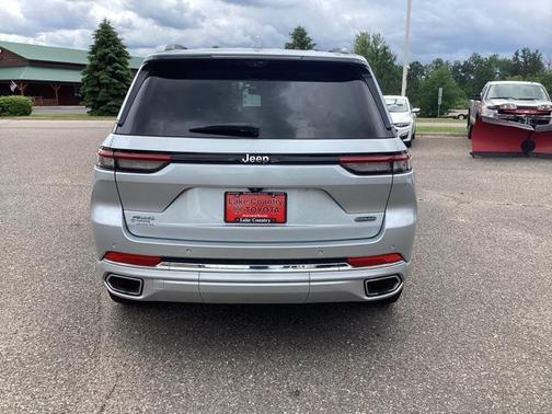 2022 Jeep Grand Cherokee Overland