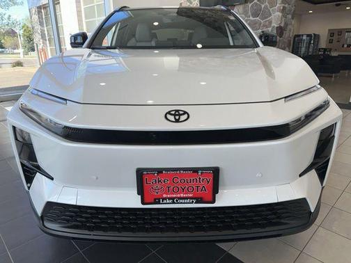 Wind Chill Pearl 2026 Toyota C-HR XSE