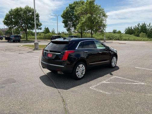 Stellar Black Metallic 2018 Cadillac XT5 Premium Luxury